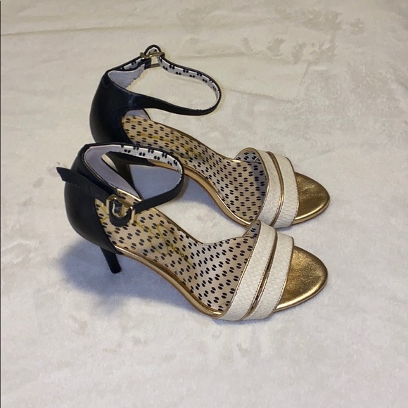 Jessica Simpson heels - Picture 3 of 5